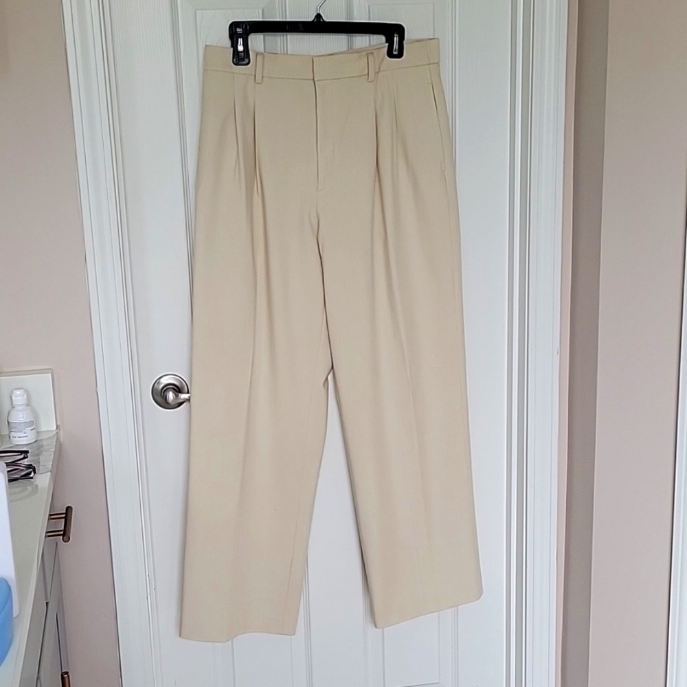 UNIQLO High-Wasted Dress Slacks